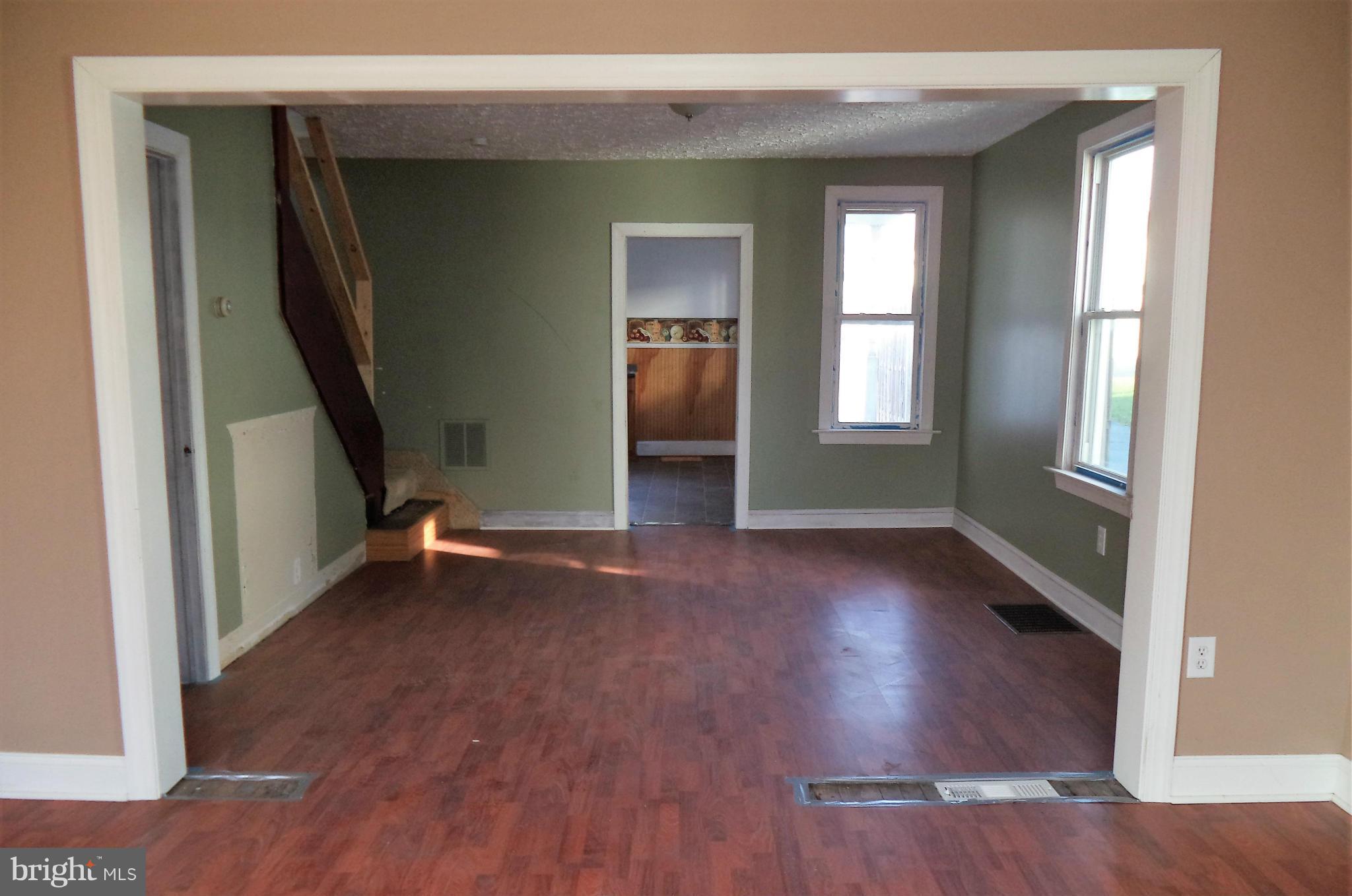 437 Ridge Avenue Hagerstown, MD 21740 - Photo 3 of 17 Dining Room