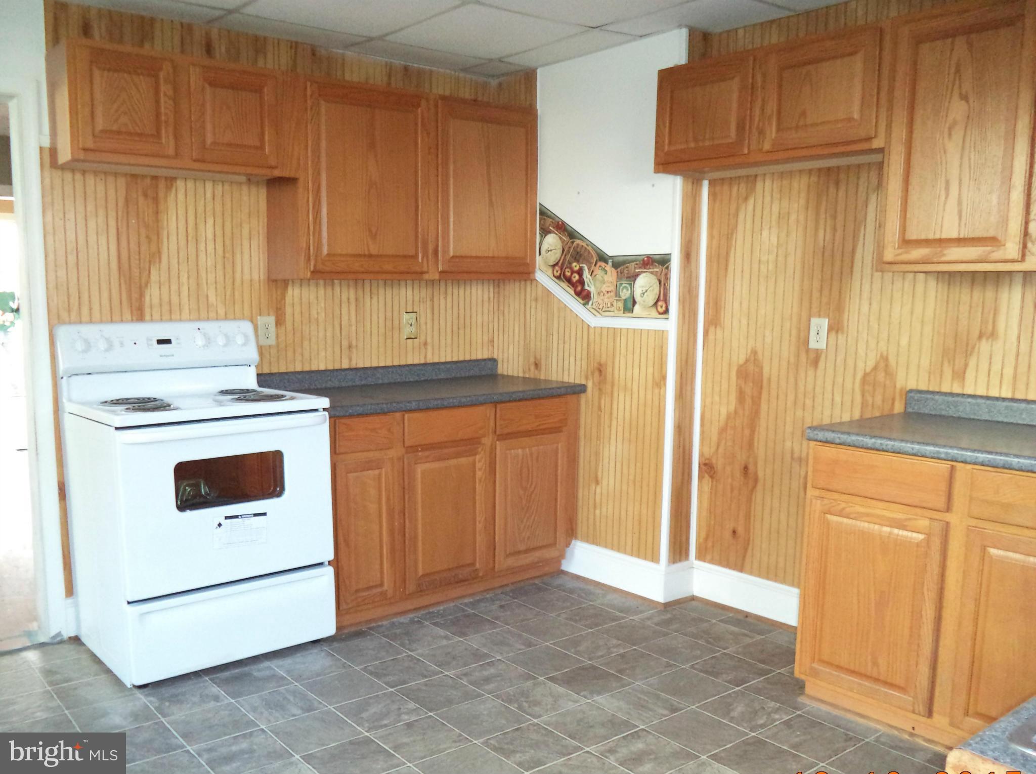 437 Ridge Avenue Hagerstown, MD 21740 - Photo 7 of 17 Kitchen