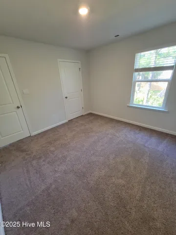 $2,400 | 302 Red Cedar Drive, Sneads Ferry, NC 28460