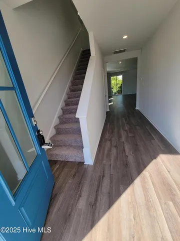 $2,400 | 302 Red Cedar Drive, Sneads Ferry, NC 28460