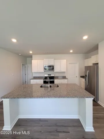 $2,400 | 302 Red Cedar Drive, Sneads Ferry, NC 28460