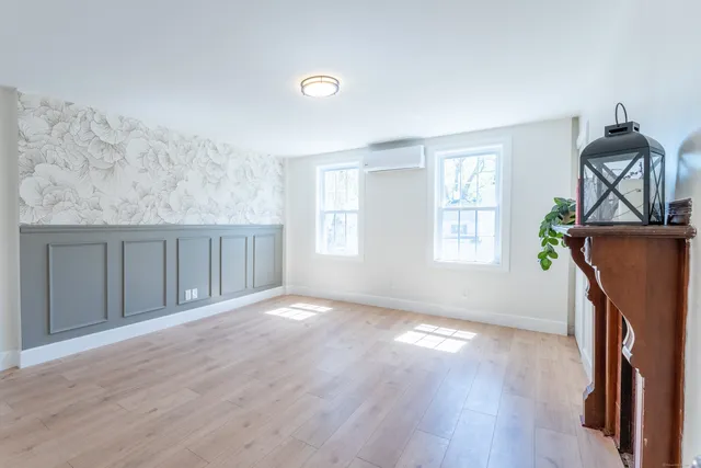 $599,900 | 369 Thompson Road, Thompson, CT 06277