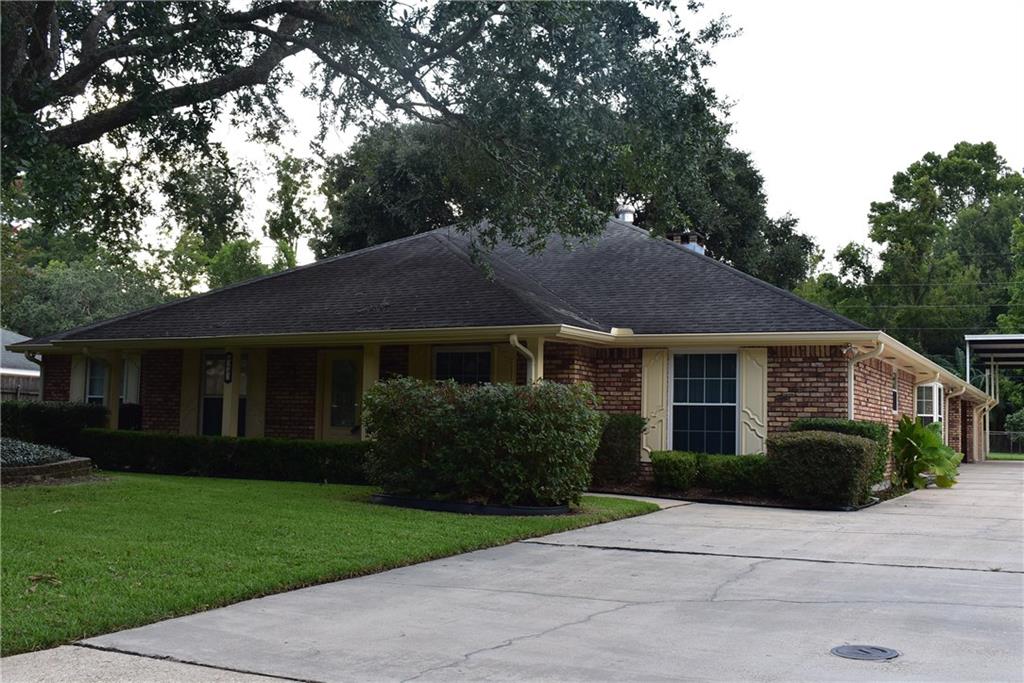 243 Devon Road Laplace, LA 70068 - Photo 3 of 31 Gallery Image 3