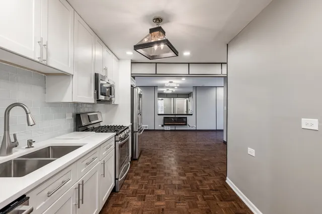 $649,900 | 9539 Lorel Avenue, Skokie, IL 60077