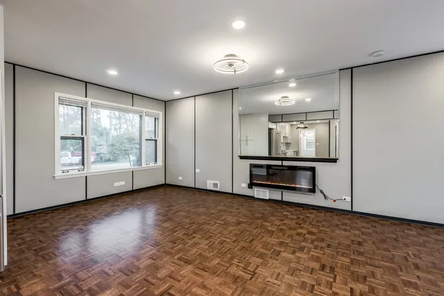 $649,900 | 9539 Lorel Avenue, Skokie, IL 60077