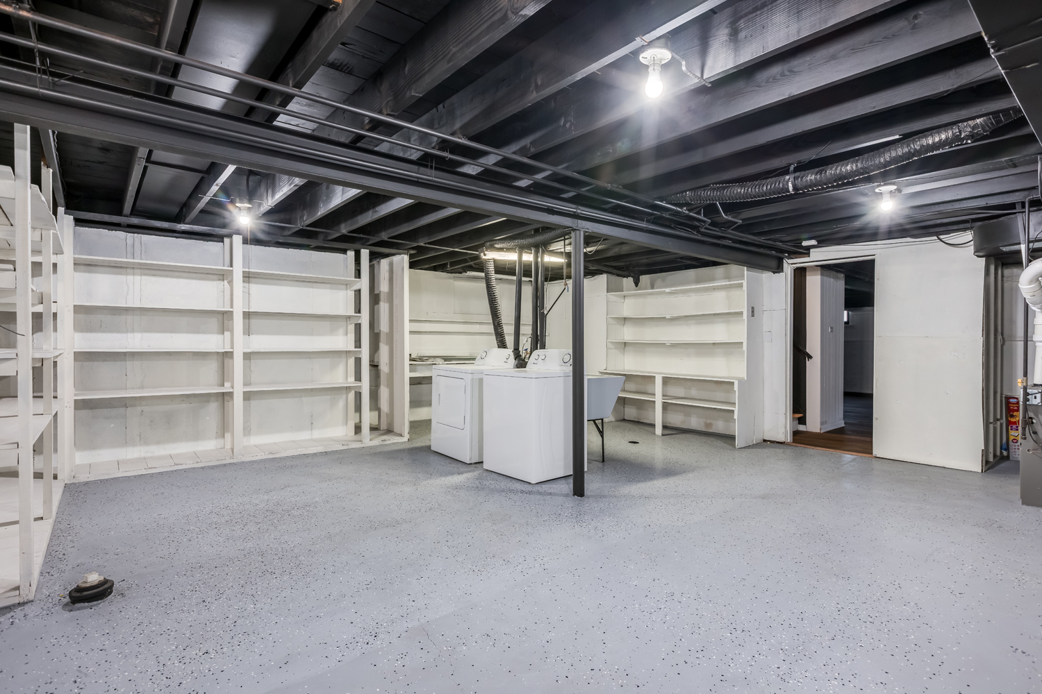 9539 Lorel Avenue Skokie, IL 60077 - Photo 30 of 38 a view of room with walk in closet