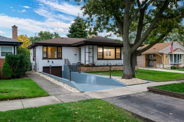 $649,900 | 9539 Lorel Avenue, Skokie, IL 60077