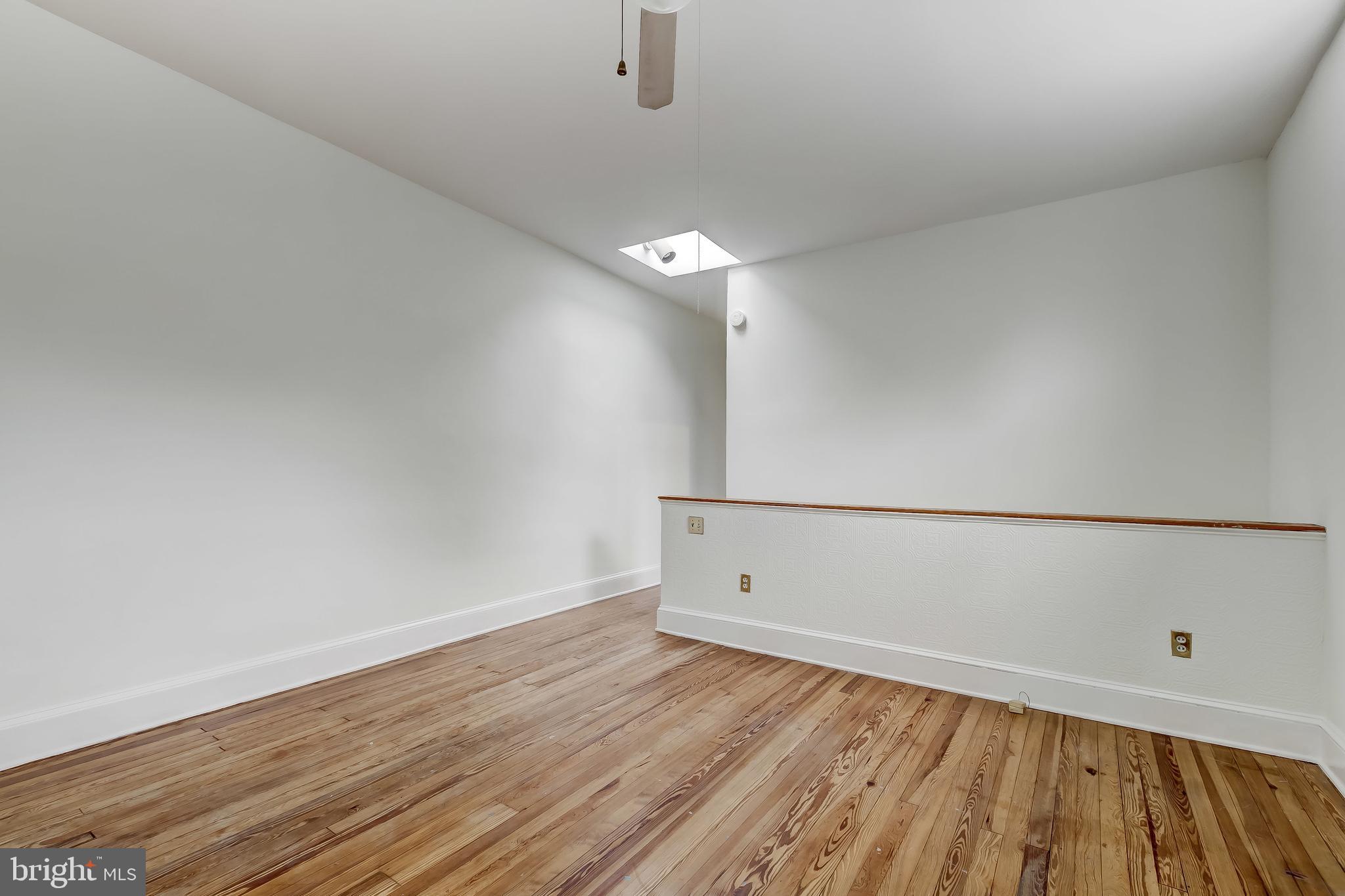 4028 Roland Avenue Baltimore, MD 21211 - Photo 15 of 32