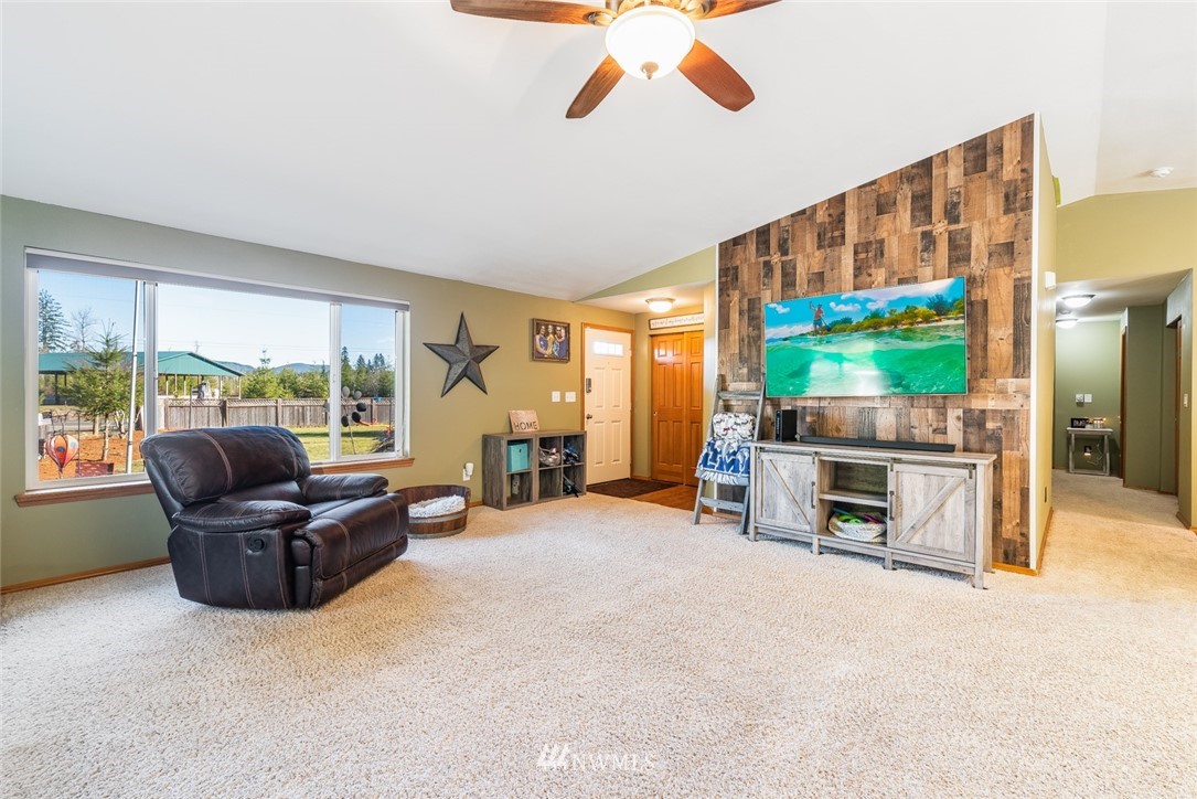 507 Cloquallum Road Elma, WA 98541 - Photo 10 of 29 Gallery Image 10