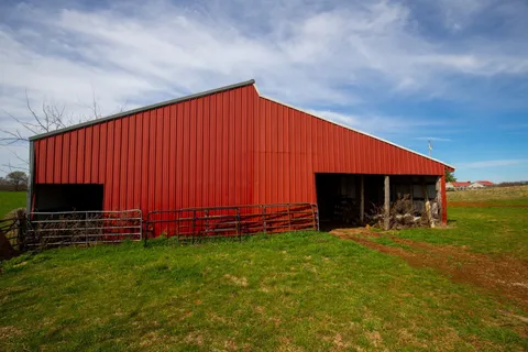 $825,000 | 501 Burnt Hill Road, Unionville, TN 37180