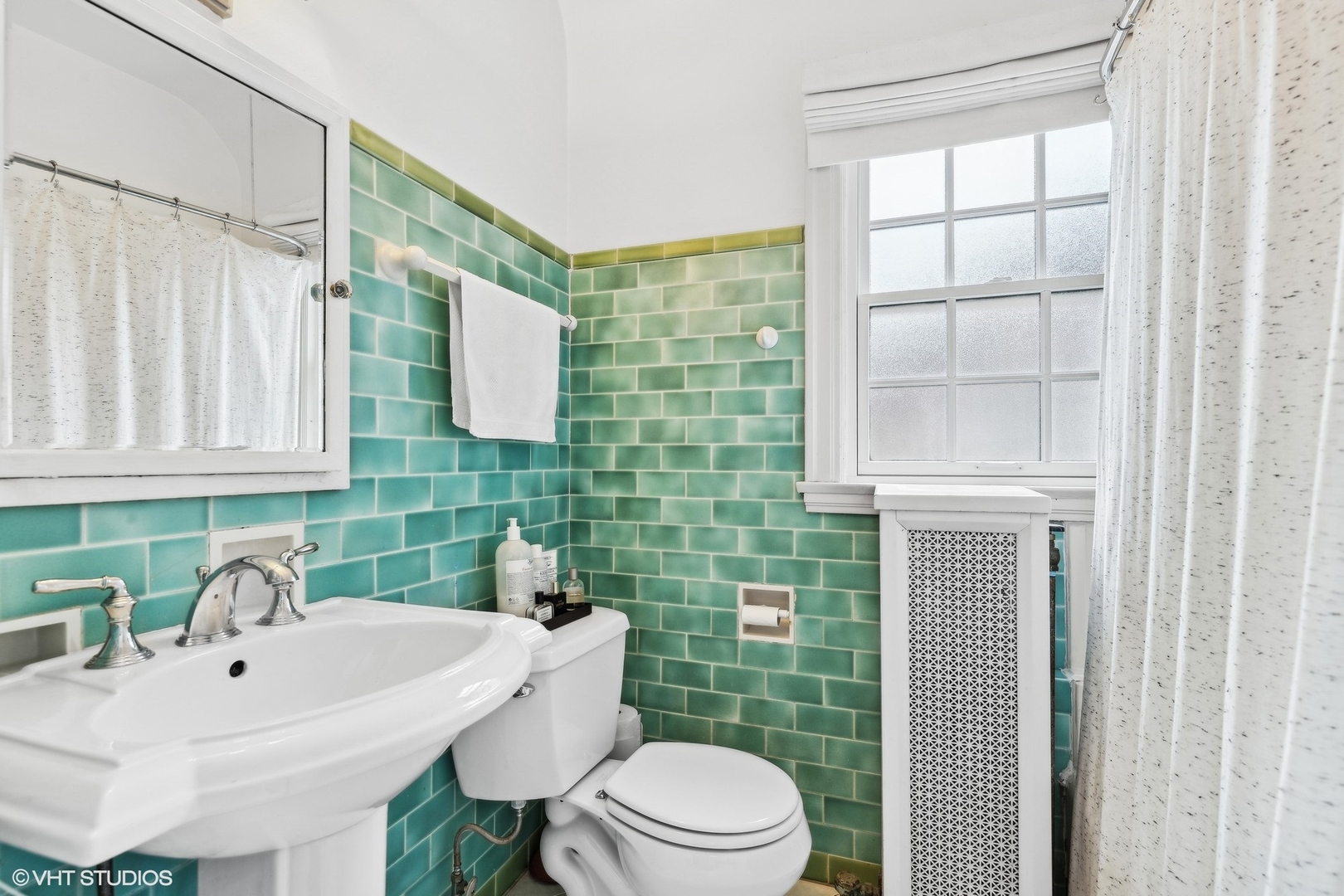 2744 Ridge Avenue Evanston, IL 60201 - Photo 15 of 21