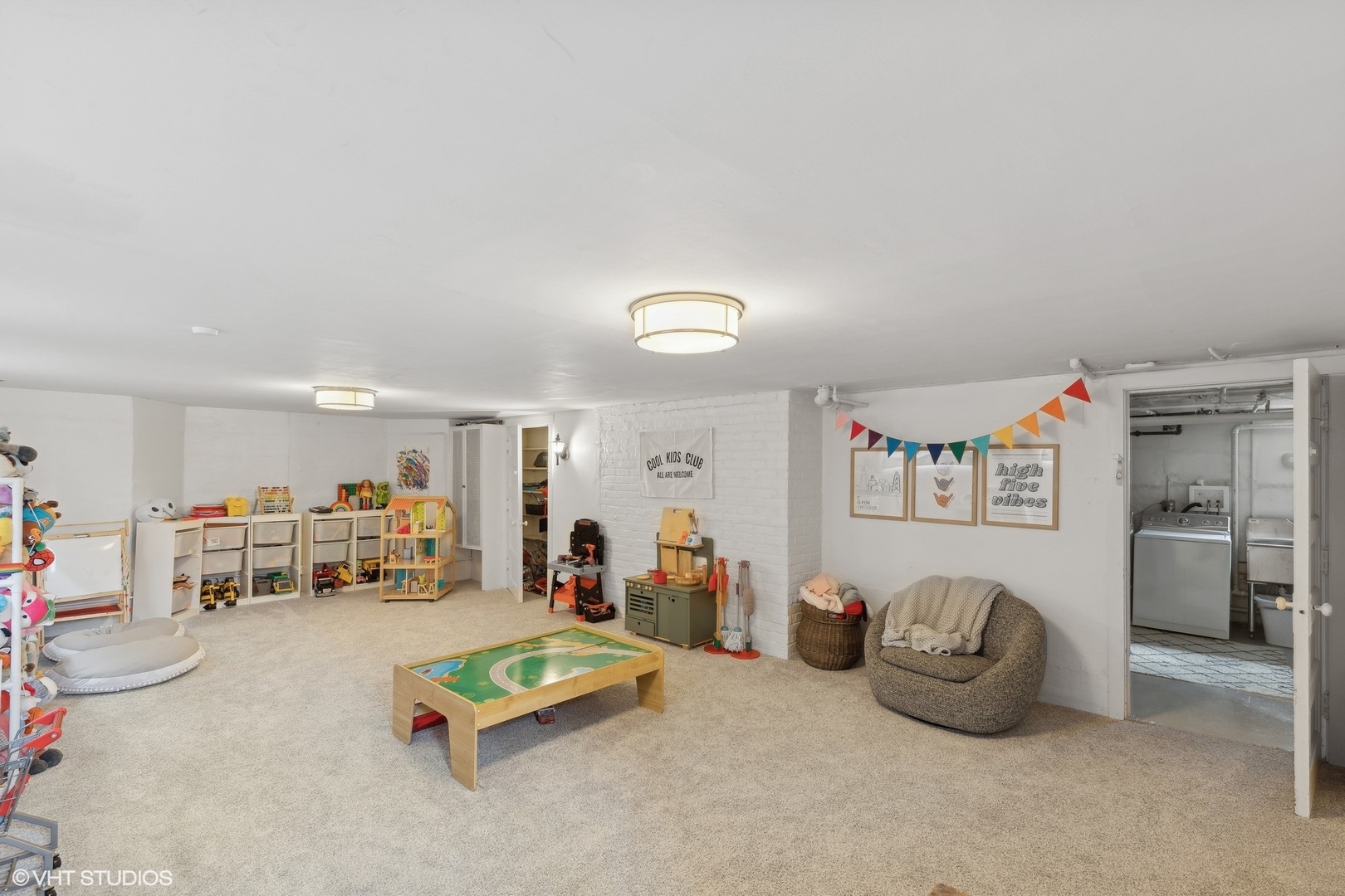 2744 Ridge Avenue Evanston, IL 60201 - Photo 16 of 21