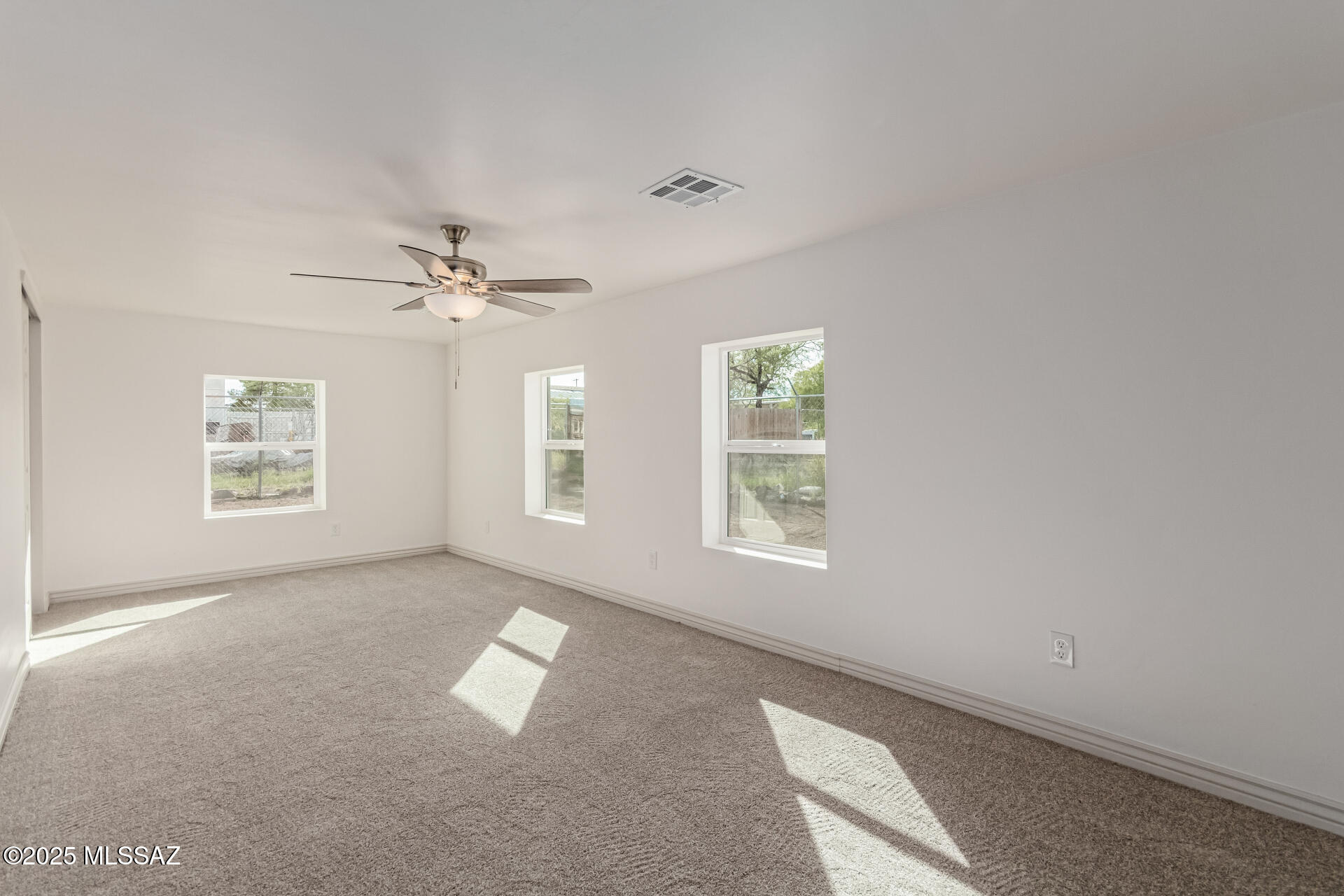 2731 West Mossman Road Tucson, AZ 85746 - Photo 13 of 30 Gallery Image 13