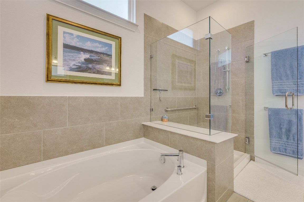 616 Climbing Rock Loop Dripping Springs, TX 78620 - Photo 16 of 35 Master bath