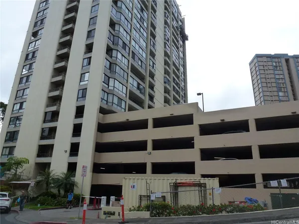 $2,000 | 55 South Judd Street, Unit 1305, Honolulu, HI 96817