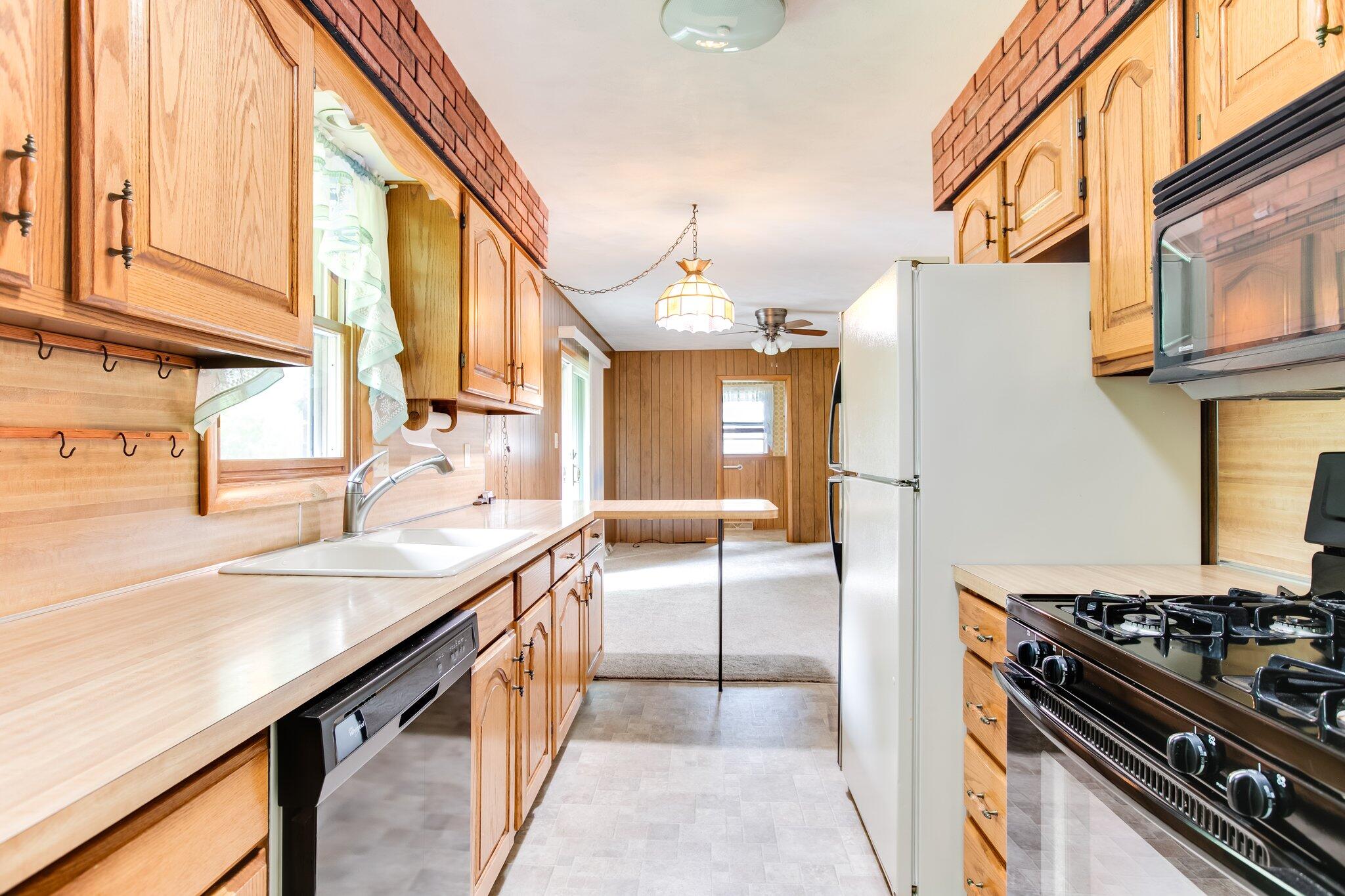 124 Green Gable Road Niles, MI 49120 - Photo 12 of 30 9-web-or-mls-00-8