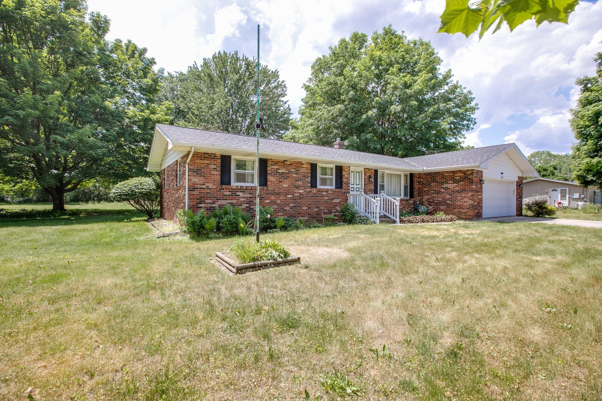124 Green Gable Road Niles, MI 49120 - Photo 4 of 30 24-web-or-mls-00-23