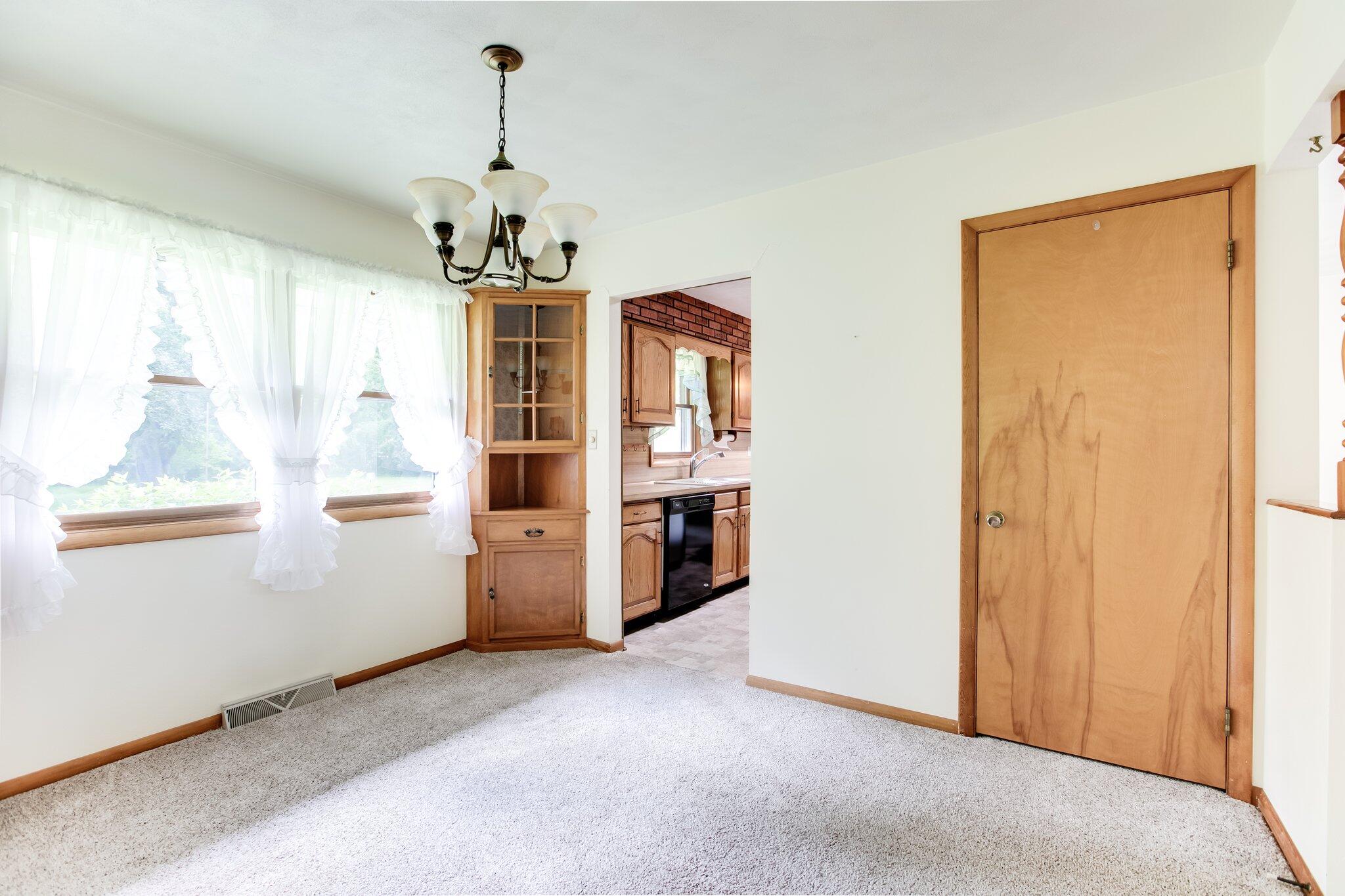 124 Green Gable Road Niles, MI 49120 - Photo 7 of 30 3-web-or-mls-00-2