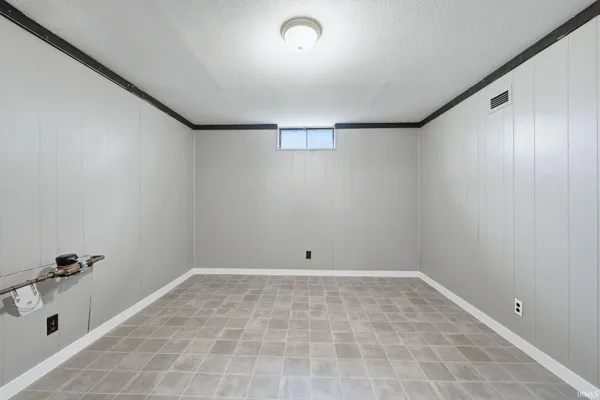 $175,000 | 4405 Plaza Drive, Fort Wayne, IN 46806