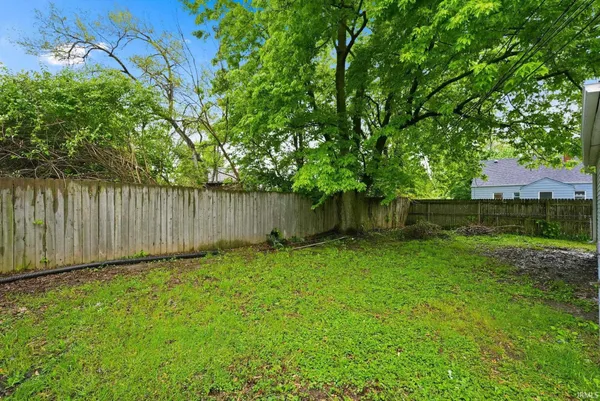 $175,000 | 4405 Plaza Drive, Fort Wayne, IN 46806