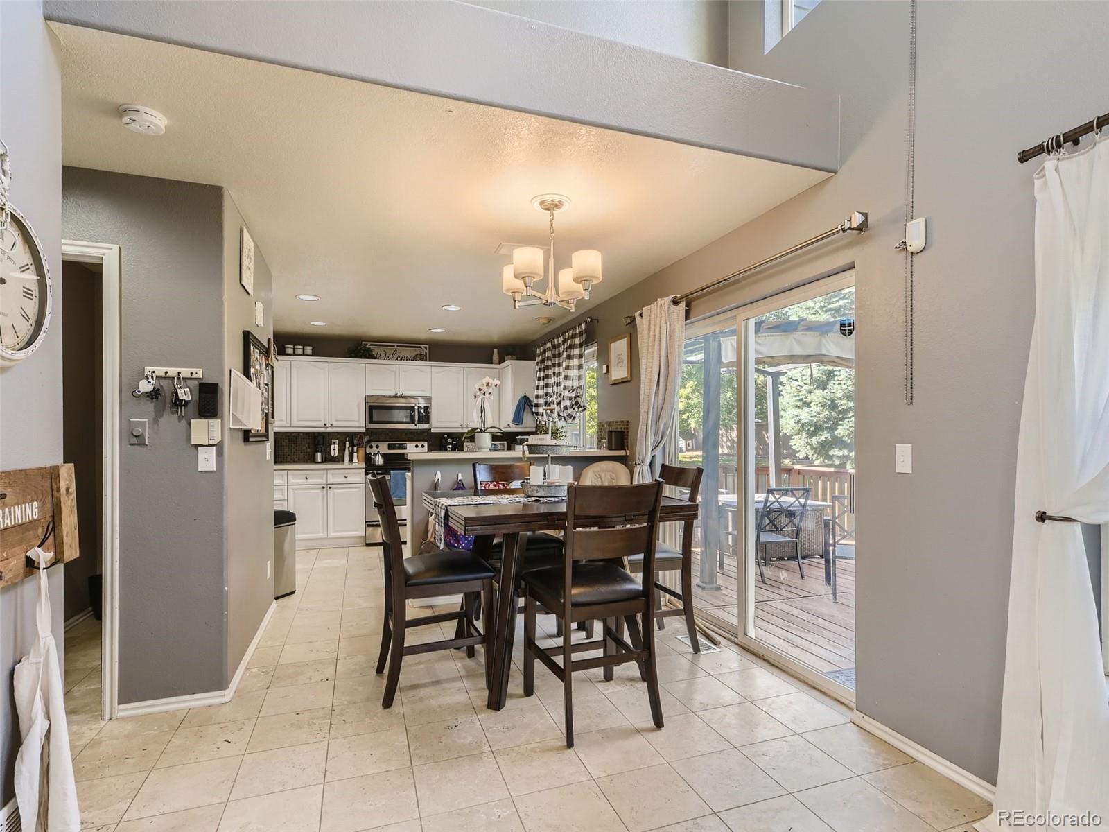 9710 Burberry Way Highlands Ranch, CO 80129 - Photo 12 of 28 Gallery Image 12