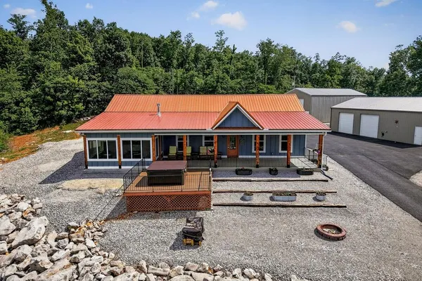 $974,900 | 1005 Bethlehem Ests Drive, Rickman, TN 38580
