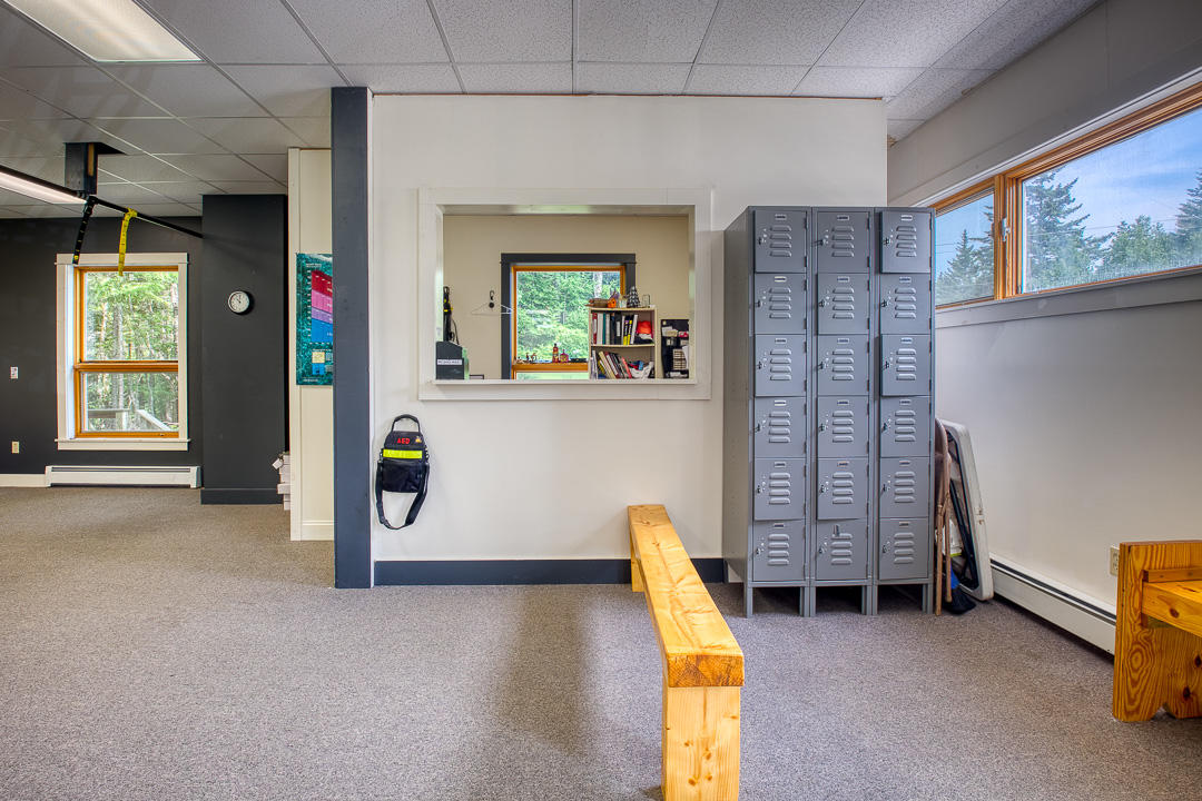 661 Sunset Road Deer Isle, ME 04627 - Photo 11 of 34 19physique--12