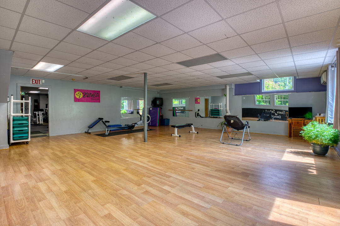 661 Sunset Road Deer Isle, ME 04627 - Photo 20 of 34 28physique--21