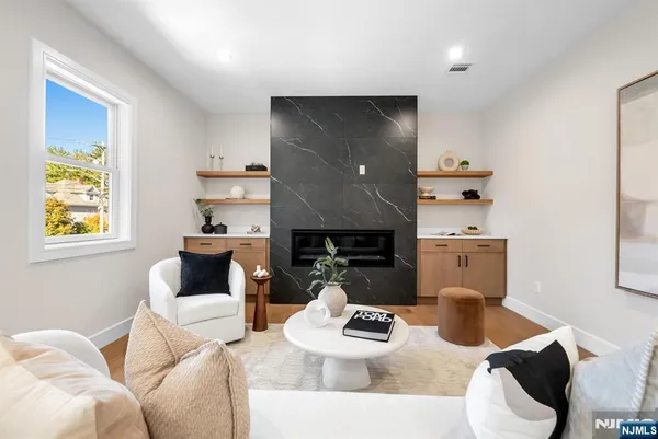 $1,099,000 | 92 West Main Street, Ramsey, NJ 07446