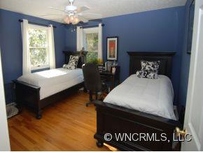 1000 Hebron Road Hendersonville, NC 28739 - Photo 9 of 12 Gallery Image 9