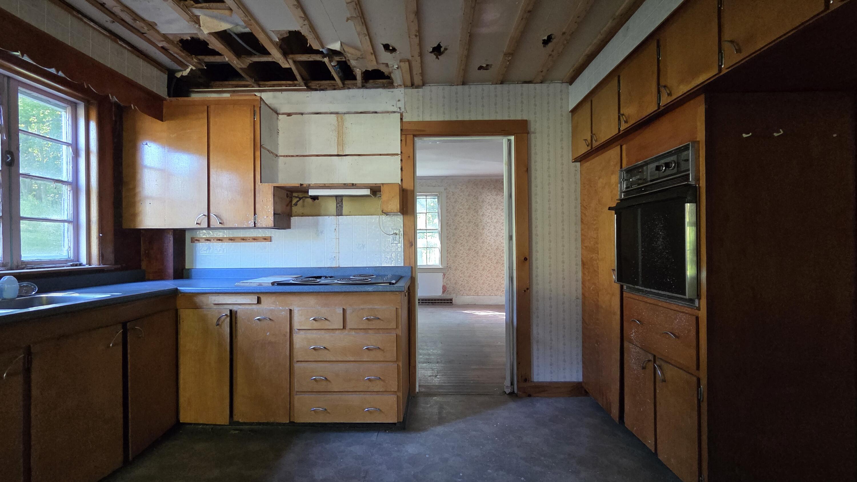 195 River Road Bucksport, ME 04416 - Photo 27 of 32 Kitchen
