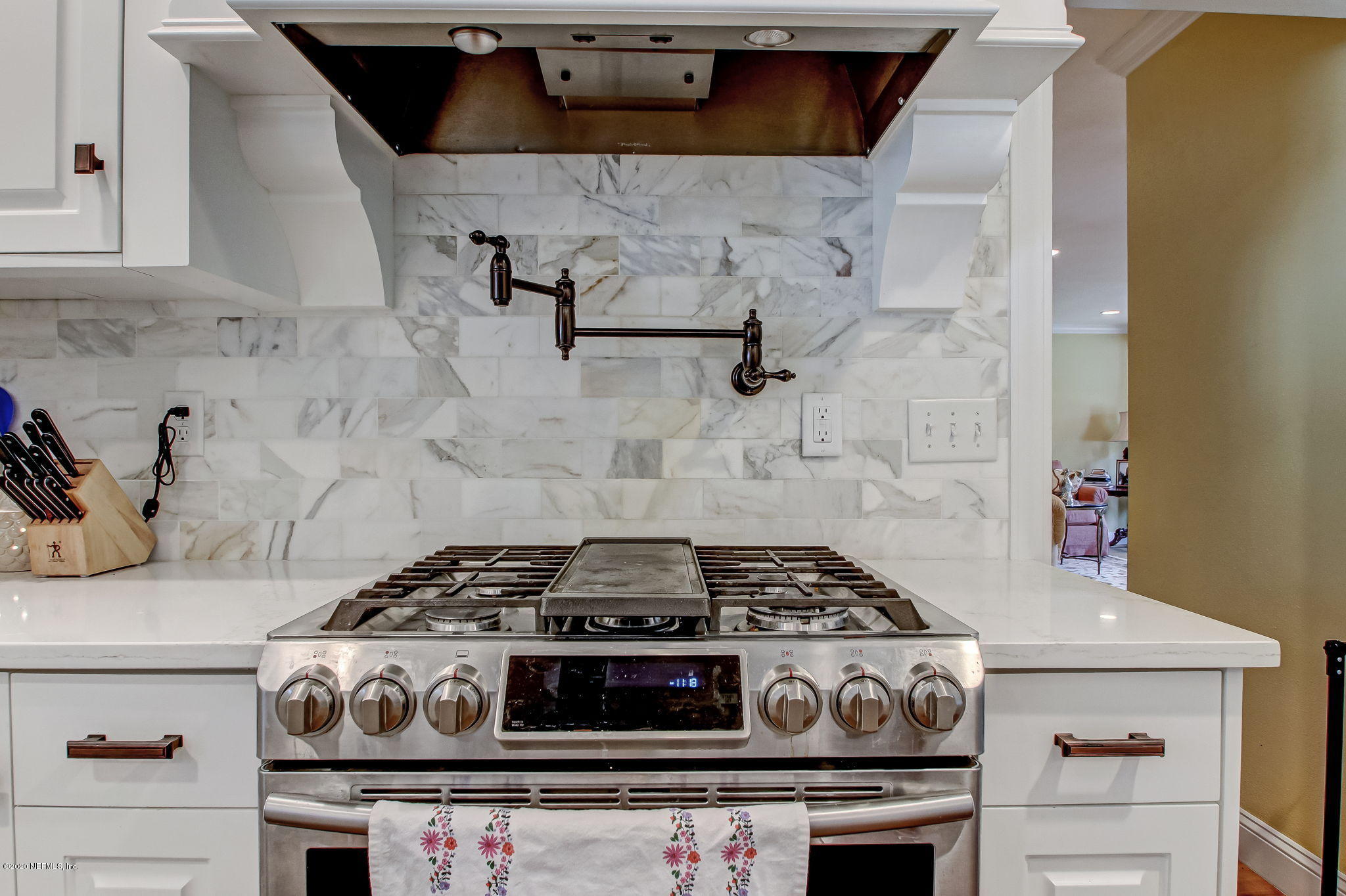 4289 Rapallo Road Jacksonville, FL 32244 - Photo 40 of 51 Gas Stove