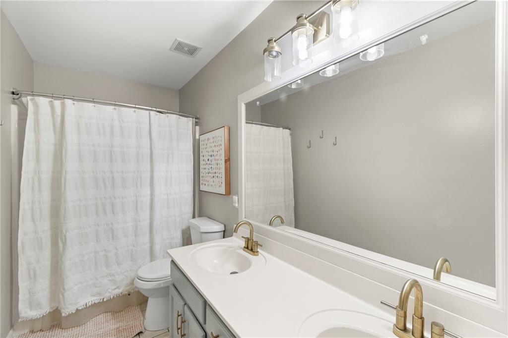 2213 Southeast 3rd Street Lee's Summit, MO 64063 - Photo 33 of 60