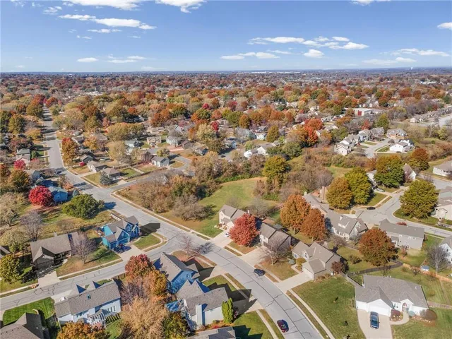 $435,000 | 2213 Southeast 3rd Street, Lee's Summit, MO 64063