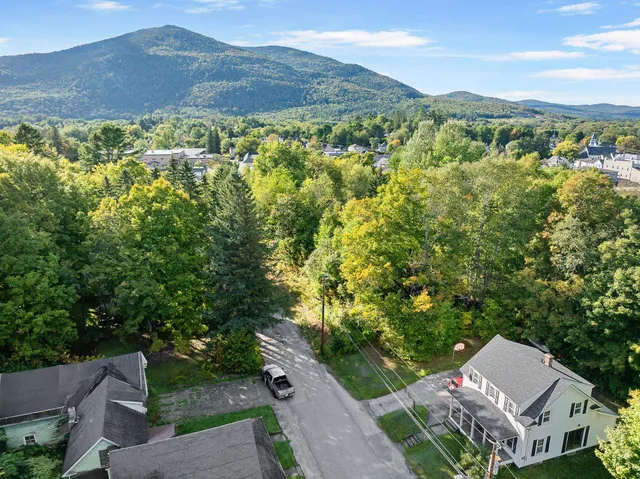 $179,900 | 21 Spring Street, Colebrook, NH 03576