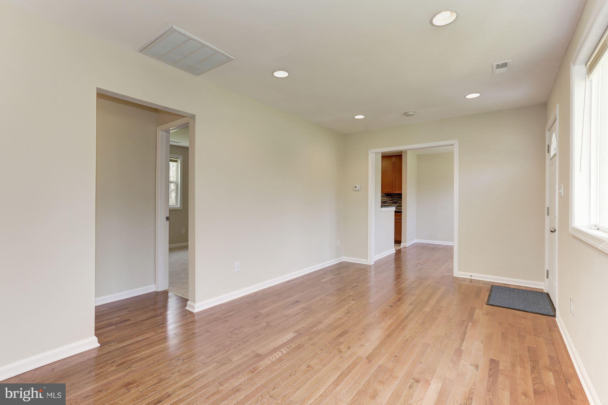 14246 Brandywine Road Brandywine, MD 20613 - Photo 6 of 29 Interior (General)