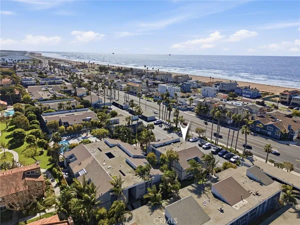 $2,600 | 16852 Pacific Coast Highway, Unit 104, Huntington Beach, CA 92649
