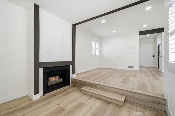 $2,600 | 16852 Pacific Coast Highway, Unit 104, Huntington Beach, CA 92649