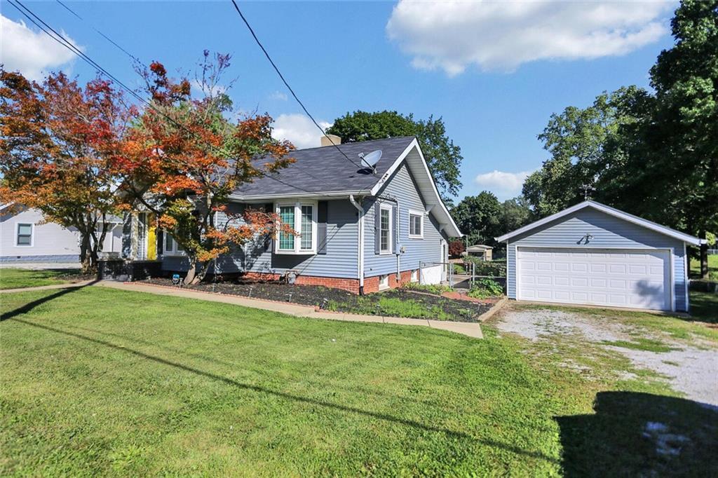 1450 East Thompson Road Indianapolis, IN 46227 - Photo 4 of 45 Gallery Image 4