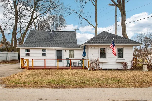 $138,000 | 256 Breezeway Drive, Irondequoit, NY 14622