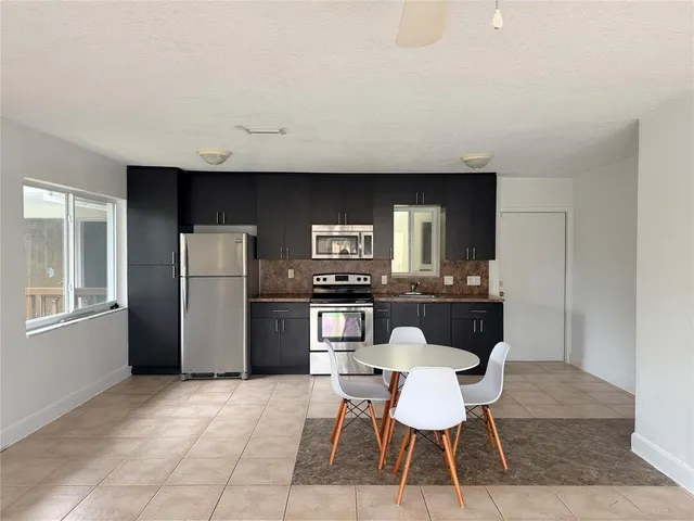 $2,300 | 600 South Luna Court, Unit 28, Hollywood, FL 33021