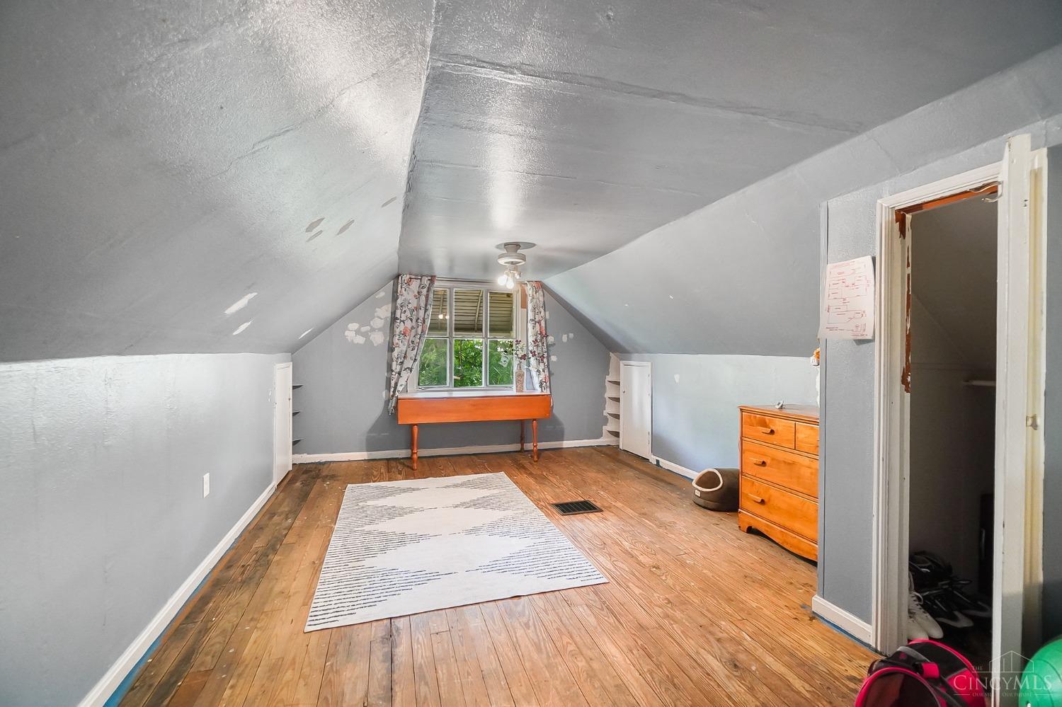 2344 Langdon Farm Road Cincinnati, OH 45237 - Photo 16 of 24 Gallery Image 16