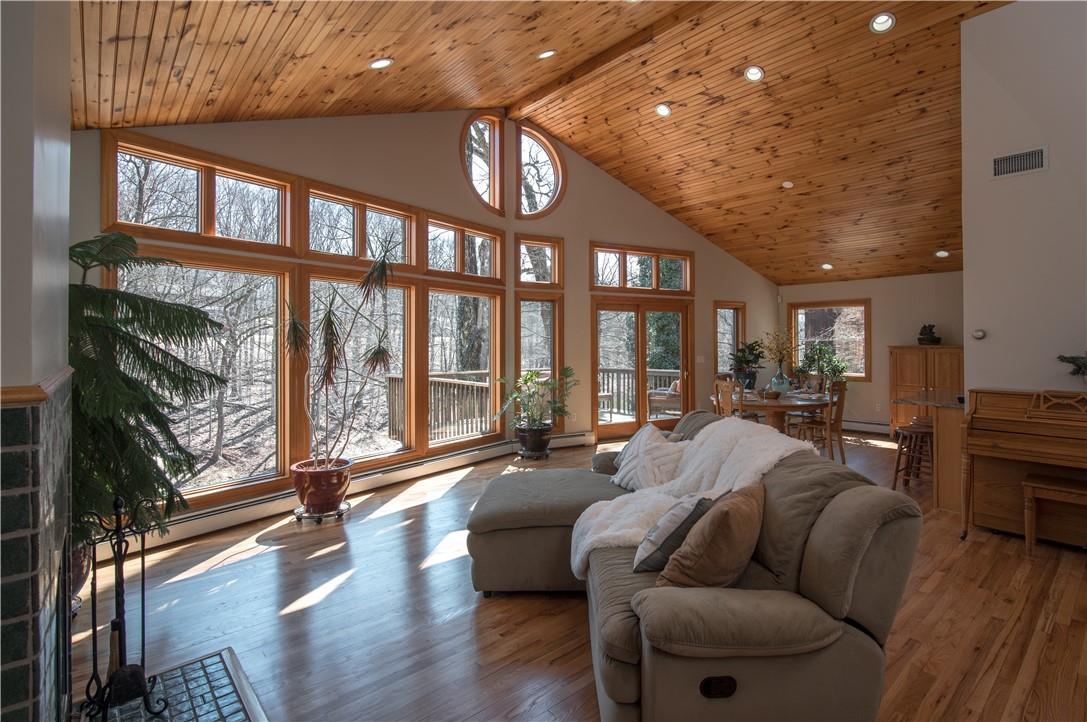 2 Hillary Court Chestnut Ridge, NY 10977 - Photo 1 of 1 Gallery Image 1