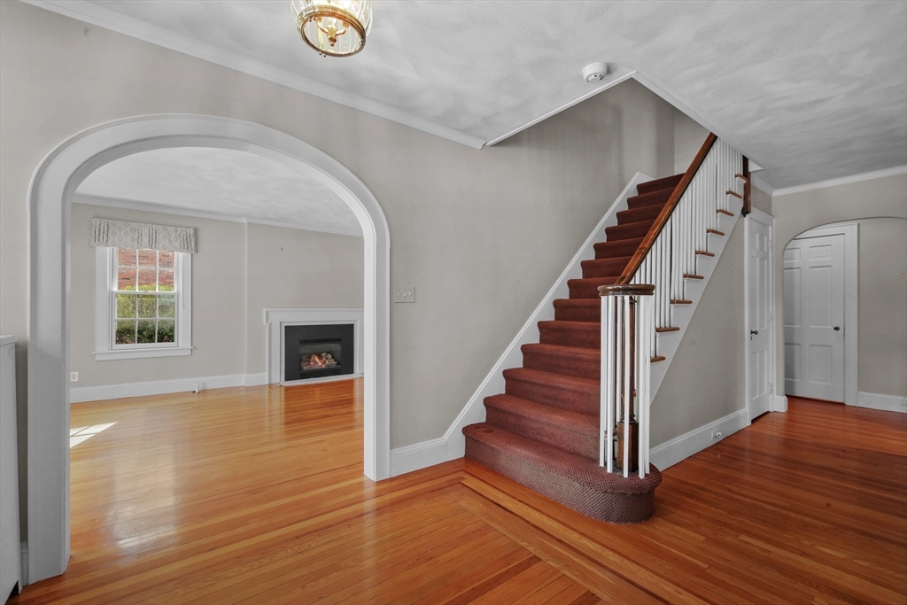 30 Chatham Road Longmeadow, MA 01106 - Photo 2 of 40 Gallery Image 2
