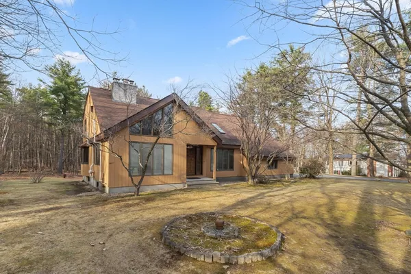 $684,900 | 693 Elm Street, Leominster, MA 01453