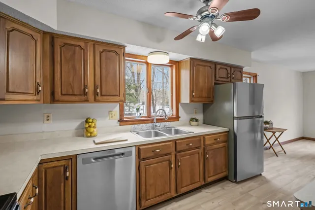 $379,900 | 3 Laurier Lane, Lisbon, CT 06351