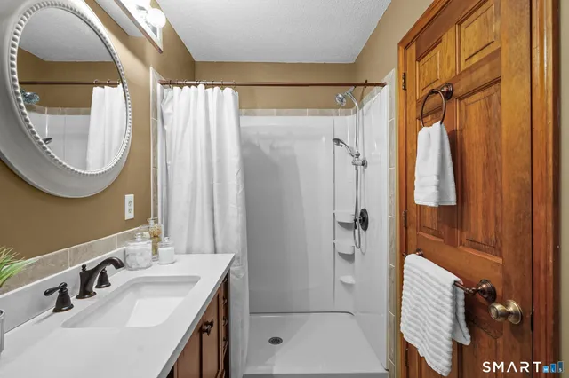 $379,900 | 3 Laurier Lane, Lisbon, CT 06351