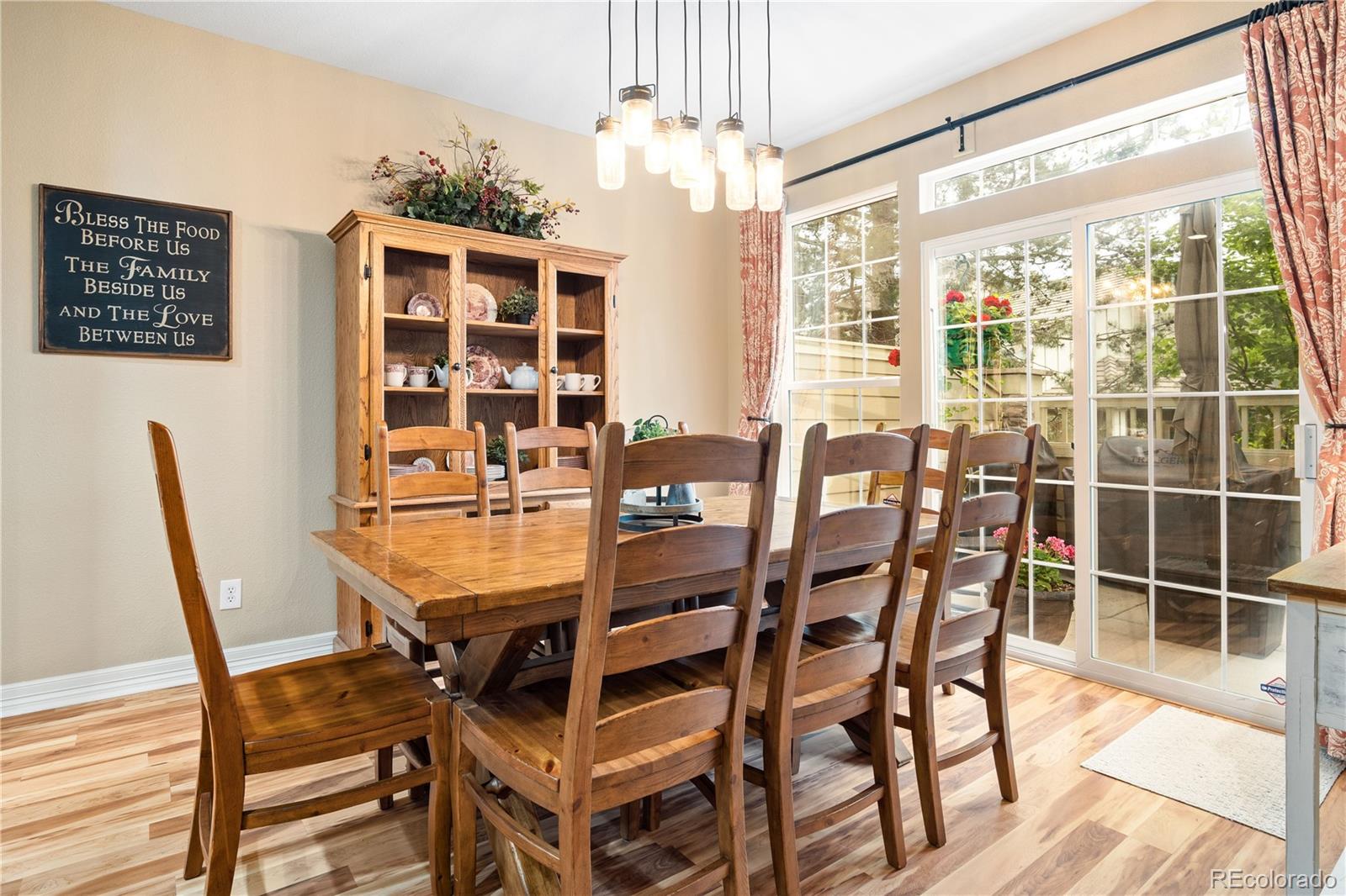 8833 Edinburgh Circle Highlands Ranch, CO 80129 - Photo 11 of 40 Gallery Image 11
