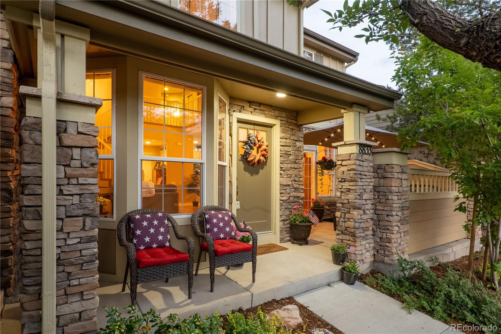 8833 Edinburgh Circle Highlands Ranch, CO 80129 - Photo 2 of 40 Gallery Image 2