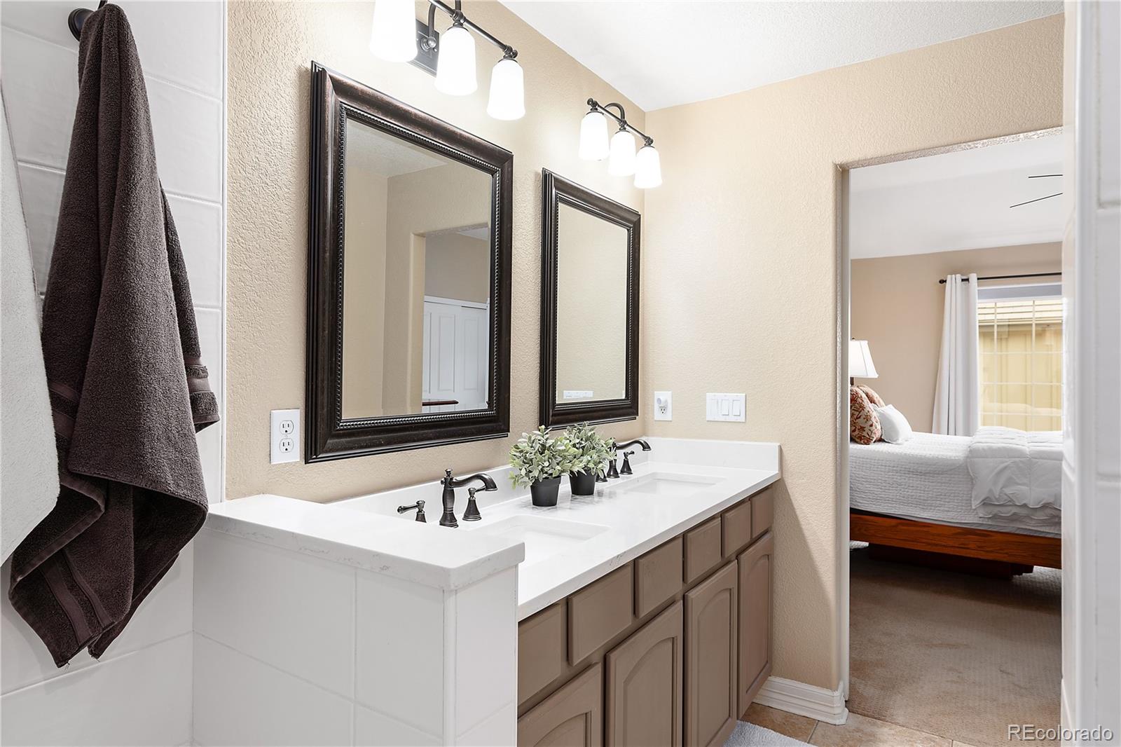 8833 Edinburgh Circle Highlands Ranch, CO 80129 - Photo 25 of 40 Gallery Image 25